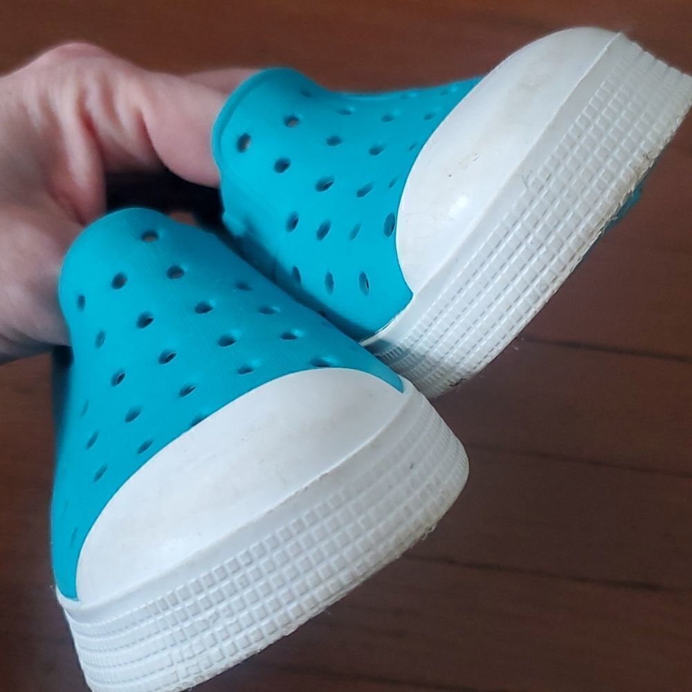 Old Navy Shoes   - Picture 6 of 7